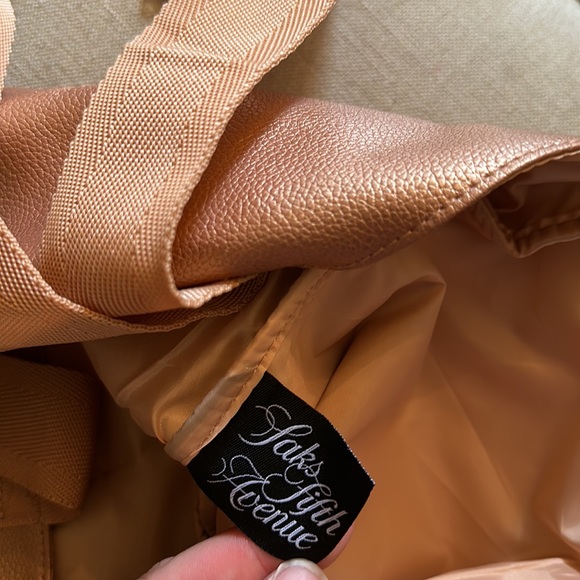 Saks Fifth Avenue PVC Metallic Rose Gold Tote Bag - Picture 11 of 12